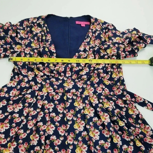 Betsy Johnson Size 6 Blue Pink Floral Ruffle Built in Belt/Tie Back Zip Romper - Picture 2 of 10